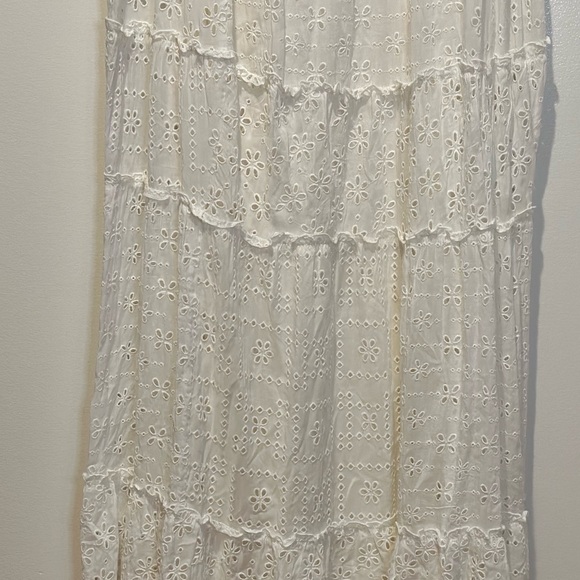 Johnny was Etheral white dress eyelet and silk and cotton and slip - Picture 16 of 16